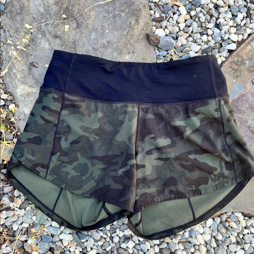 Lululemon Speed Up 4 in size 2